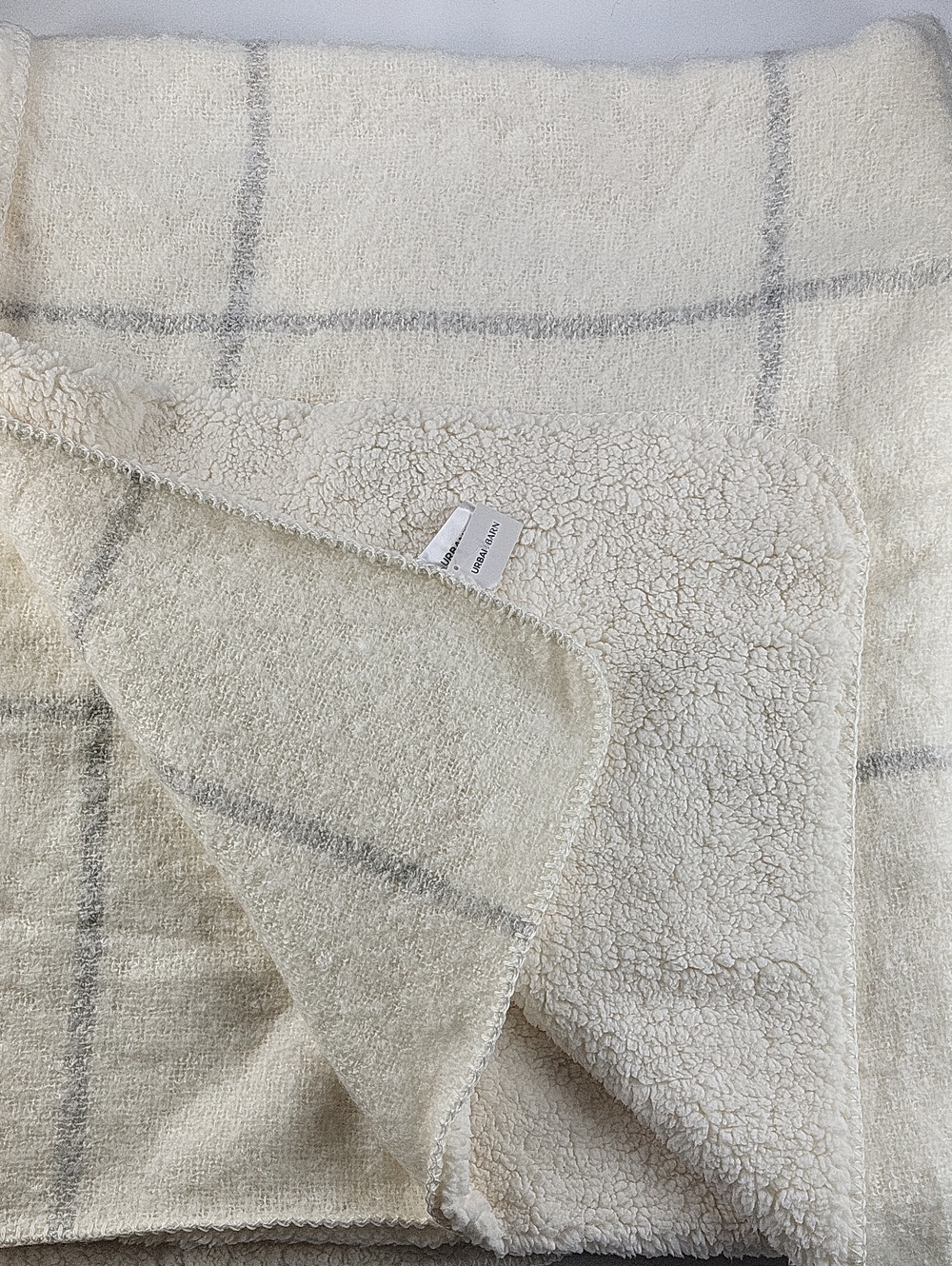 New Urban Barn Throw Blanket in Ivory